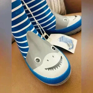 Lily and Dan kids rain boots size 9/10